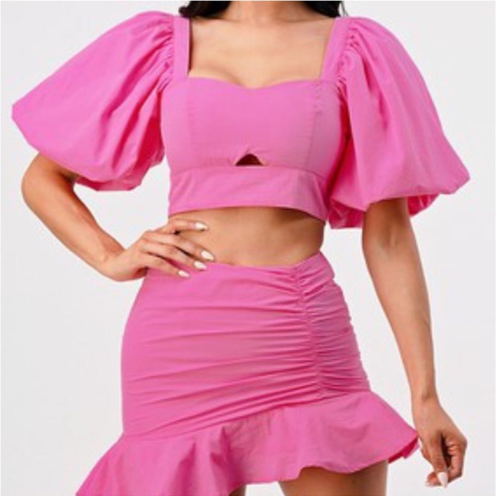 Showpo ASTARTE 2 PIECE SET PUFF SLEEVE CROP TOP RUCHED MINI SKIRT BUBBLEGUM PINK